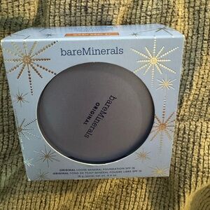 Bare minerals deluxe size loose foundation